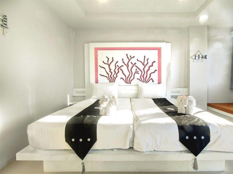 The Silk Hill Hotel Patong Zewnętrze zdjęcie