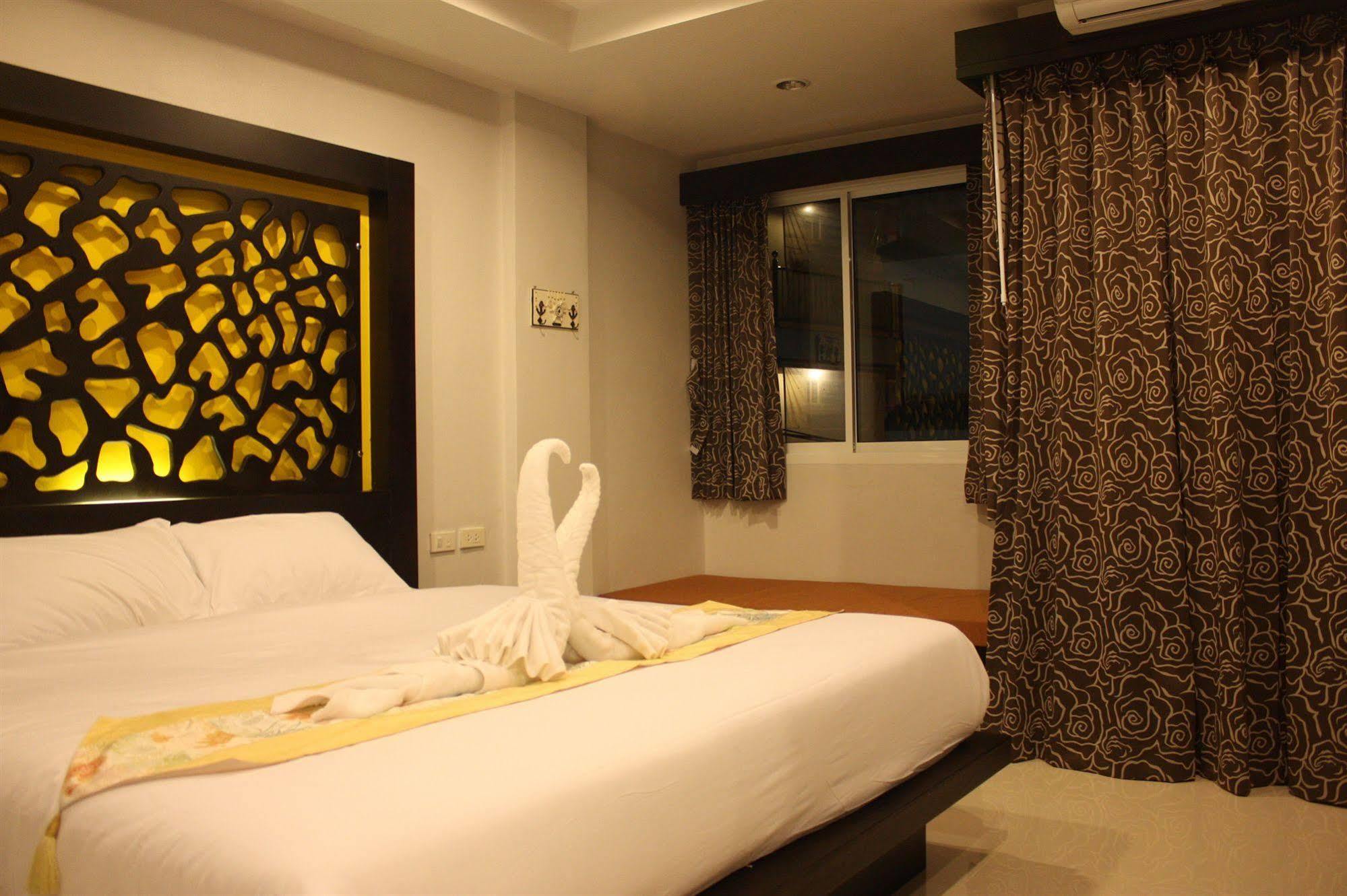 The Silk Hill Hotel Patong Zewnętrze zdjęcie